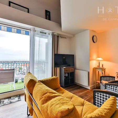 Duplex 4 étoiles, Vue Et Port De Plaisance