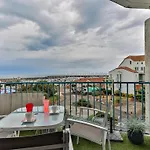 Duplex 4 Etoiles, Vue Et Port De Plaisance Apartamento *