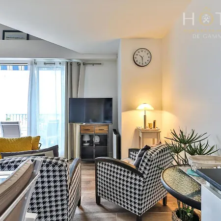 Duplex 4 Etoiles, Vue Et Port De Plaisance *