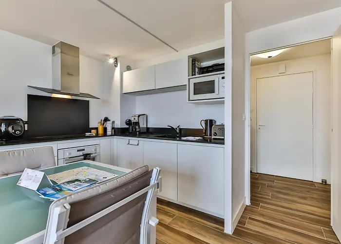 Duplex 4 étoiles, Vue Et Port De Plaisance